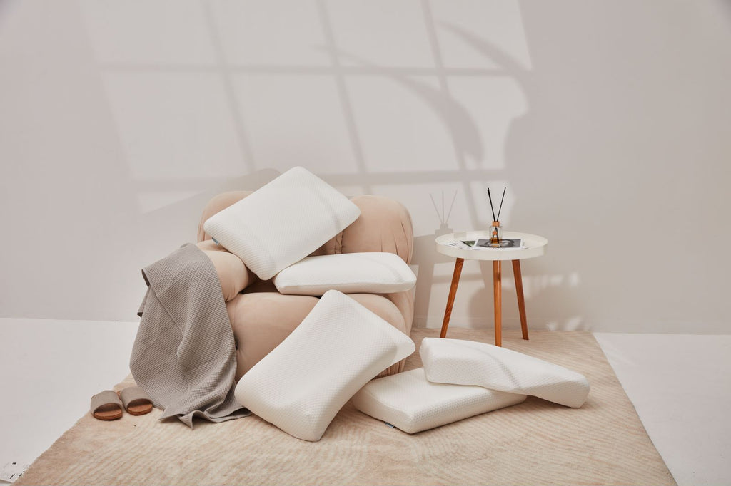 Is it better to sleep on a memory foam pillow?